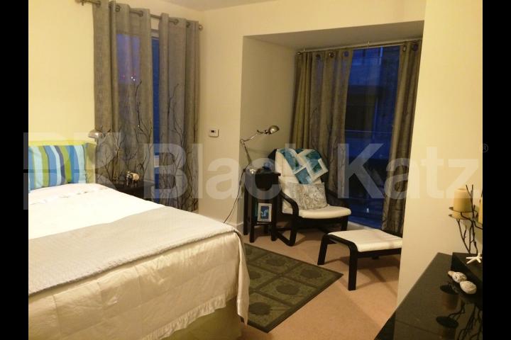 			UNDER OFFER, 2 Bedroom, 1 bath, 1 reception Apartment			 Des Barres Court.22 Peartree Way, North Greenwich